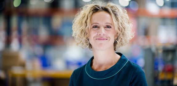 Spring GDS expert ready to assist with delivery service questions.